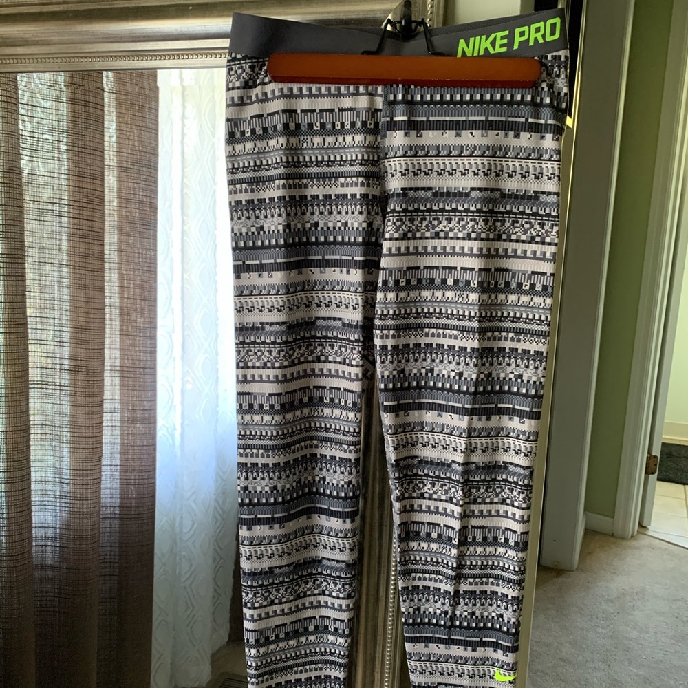Nike Pro Leggings